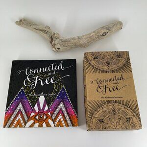 CONNECTED AND FREE THE ALCHEMIST'S ORACLE BY INNER HUE . First Edition ©2014 OOP